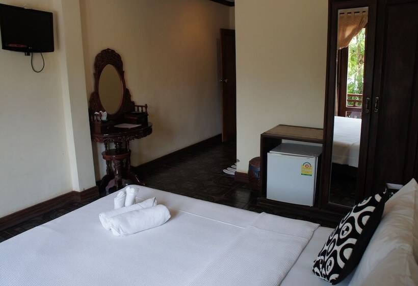 호텔 Visoun Namsok