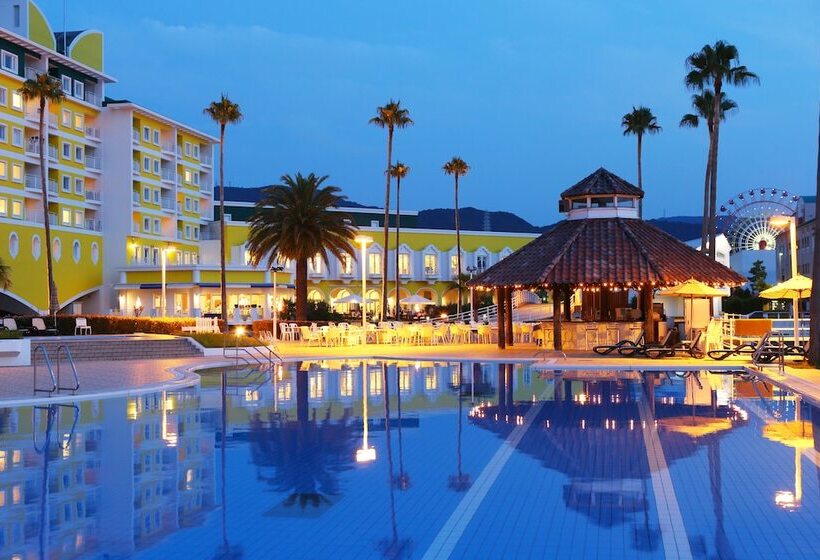 Отель Wakayama Marina City