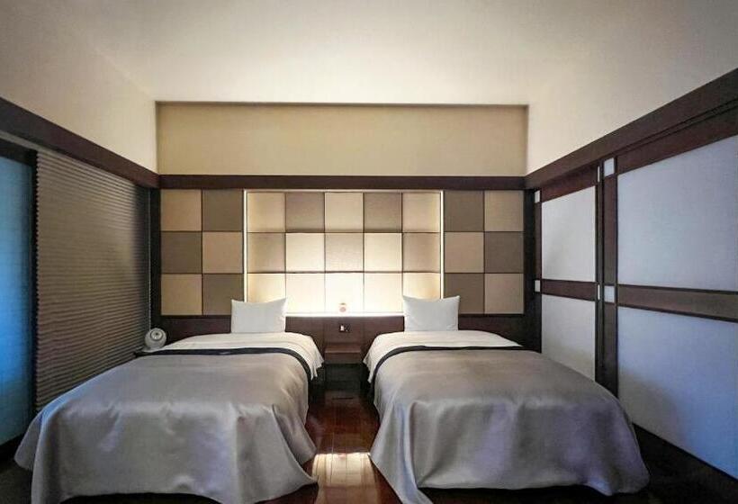 Lake Shikotsu Tsuruga Resort Spa Mizu No Uta