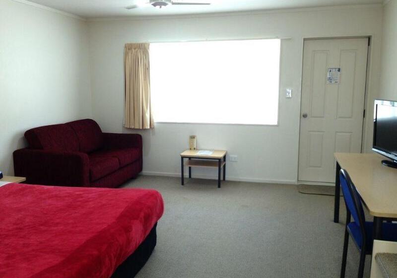 مُتل Captain Cook Motor Lodge