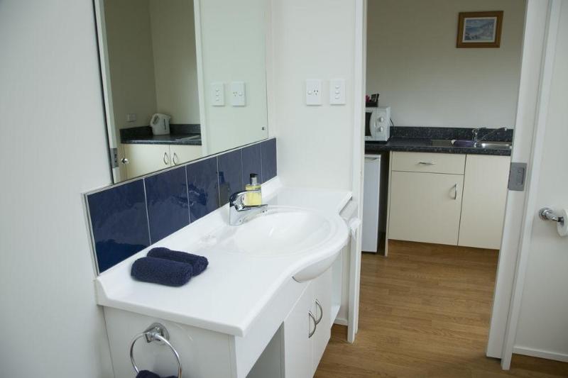 مُتل Captain Cook Motor Lodge