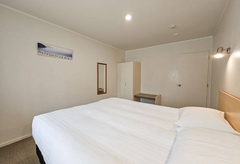 مُتل Captain Cook Motor Lodge