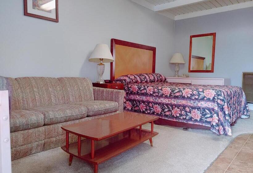 מוטל Kootenay Country Inn