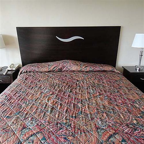 מוטל Red River Inn Alexandria