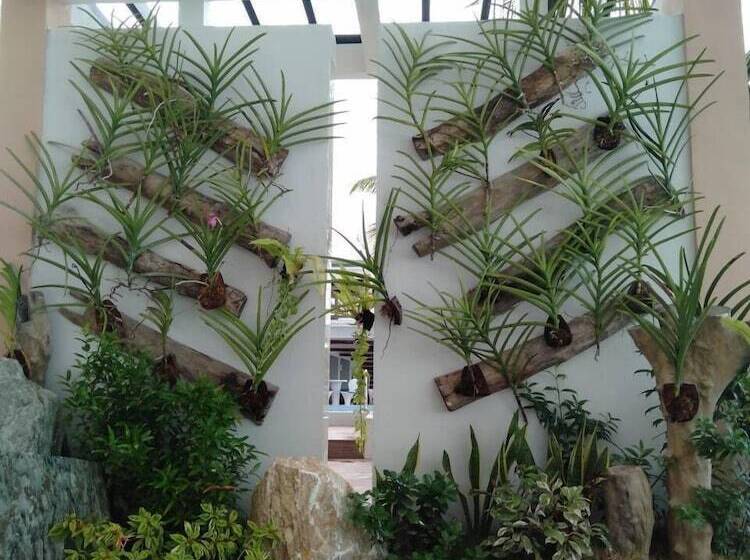 Nirvana Resort Puerto Galera