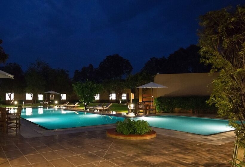 אתר נופש Lemon Tree Hotel, Tarudhan Valley, Manesar