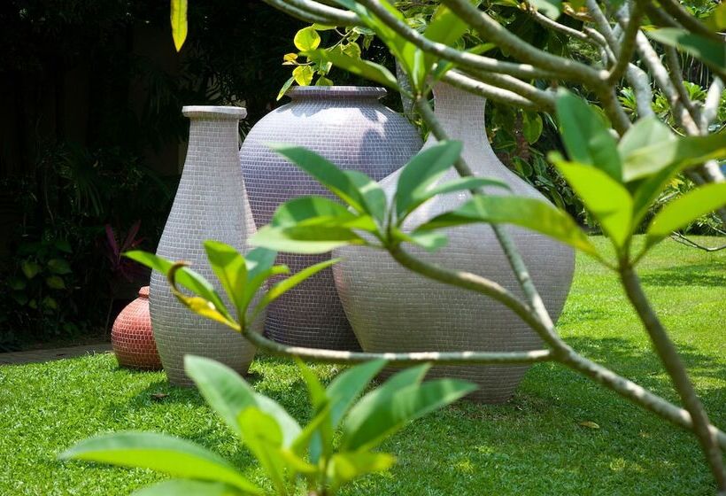 리조트 Reef Villa