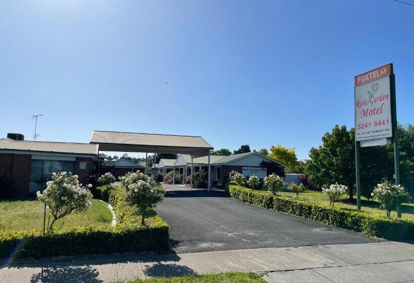 Rose Garden Motel