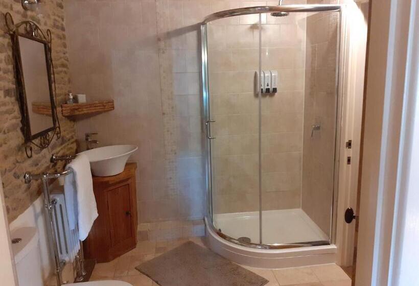 住宿加早餐  The Byre North End Farm