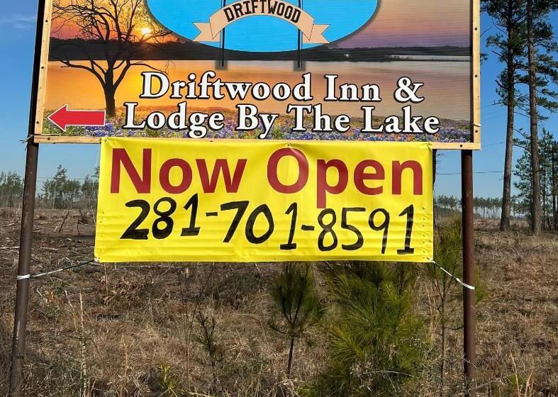 فندق Driftwood Inn And Lodge By The Lake
