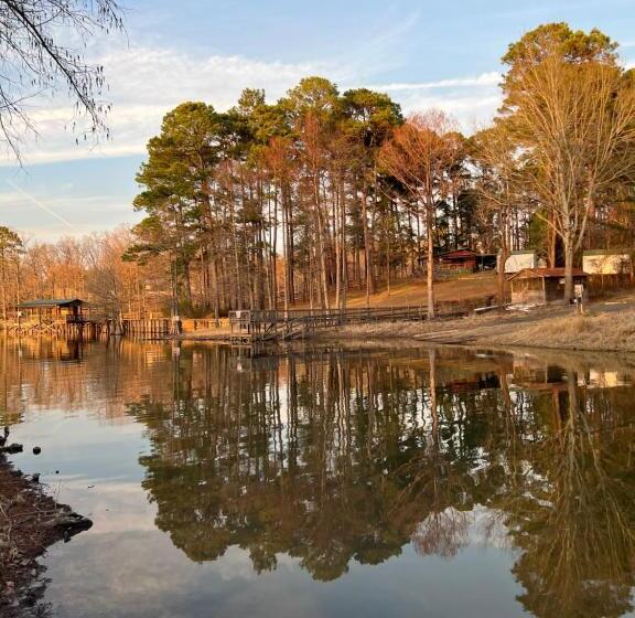 فندق Driftwood Inn And Lodge By The Lake