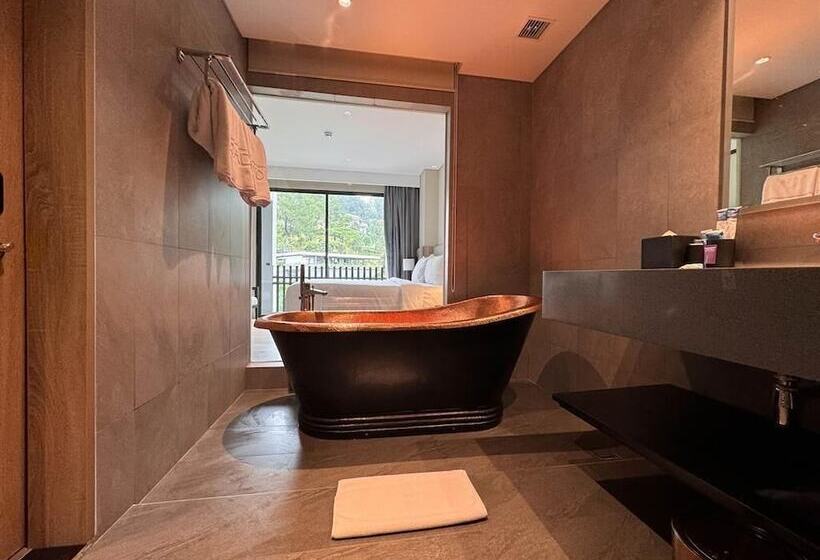 Grand Aston Puncak Hotel & Resort