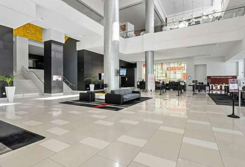 فندق Your Stay In Surfers