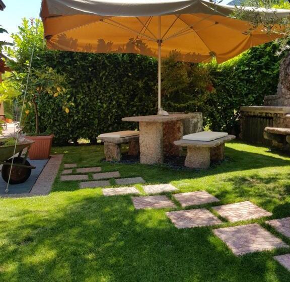 مبيت وإفطار Guesthouse Villa Tamas