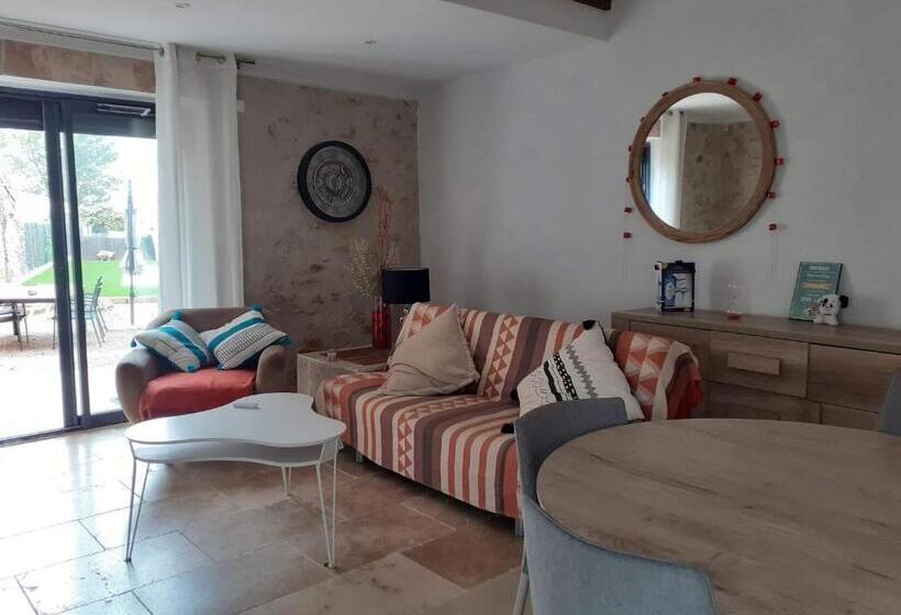 مبيت وإفطار Maison A Bizanet Avec Piscine