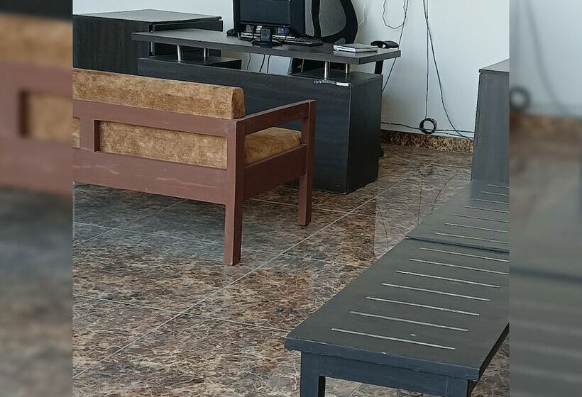 فندق صغير Abuzz Oxfordcaps Ccc Zirakpur, Chandigarh