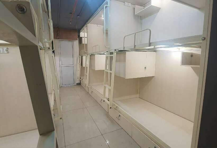 فندق صغير Abuzz Oxfordcaps Ccc Zirakpur, Chandigarh