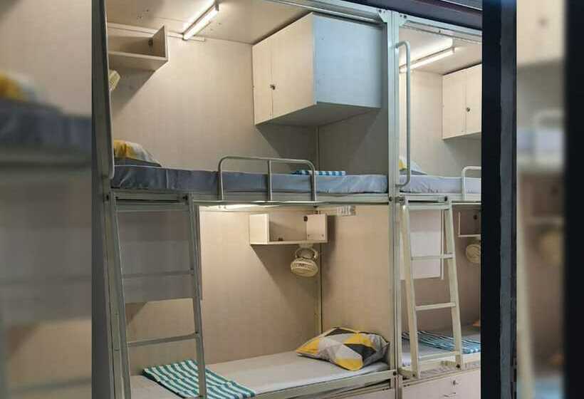 فندق صغير Abuzz Oxfordcaps Ccc Zirakpur, Chandigarh