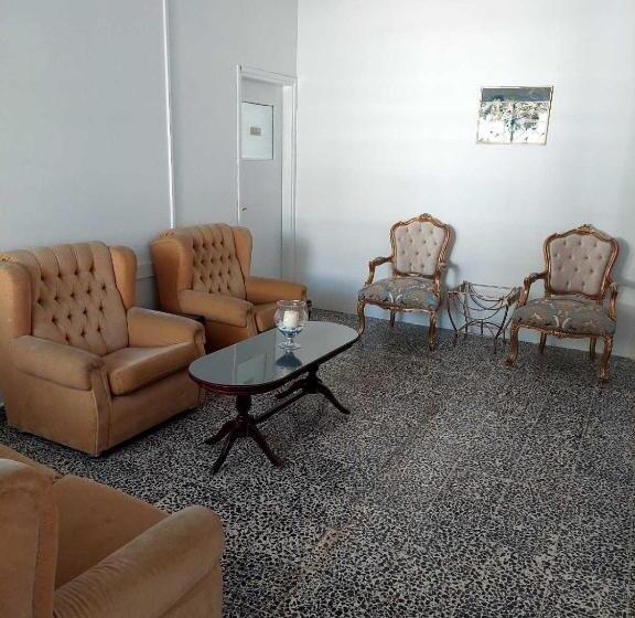 ユースホステル Cottage Heights