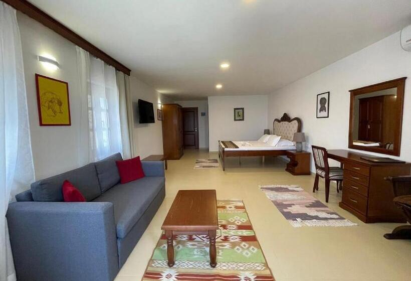 تختخواب و صبحانه Citadela Old Town   Gelateria