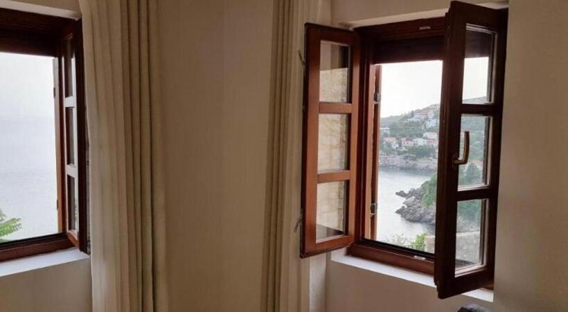 تختخواب و صبحانه Citadela Old Town   Gelateria