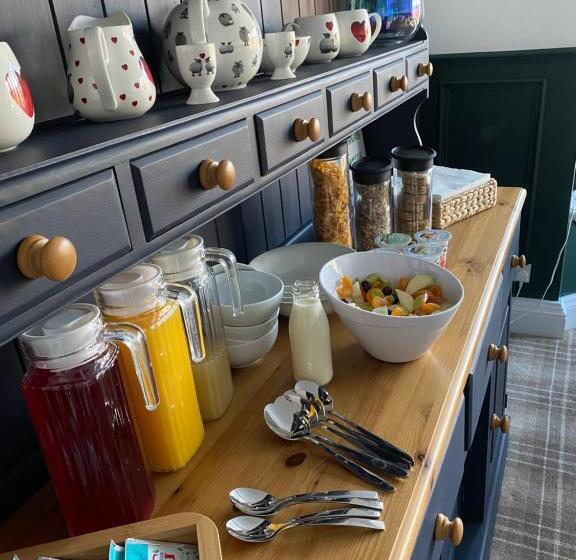 مبيت وإفطار Haven House