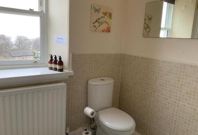 مبيت وإفطار Haven House