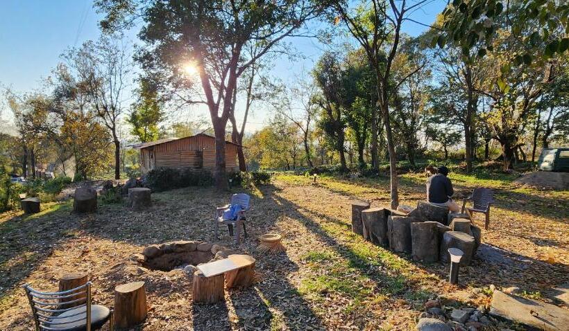 مبيت وإفطار The Birdhouse Villa