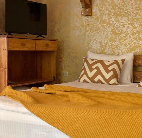 Ecolife Lodge Hotel & Restaurant