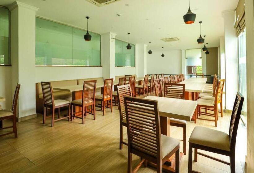 Отель Ganthera Kandy