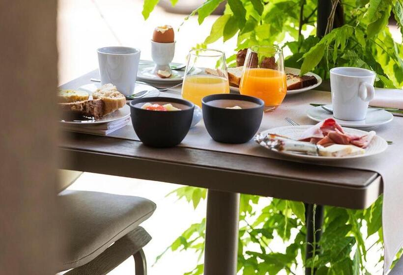 Отель Hôtel Spa & Restaurant   Son De Mar