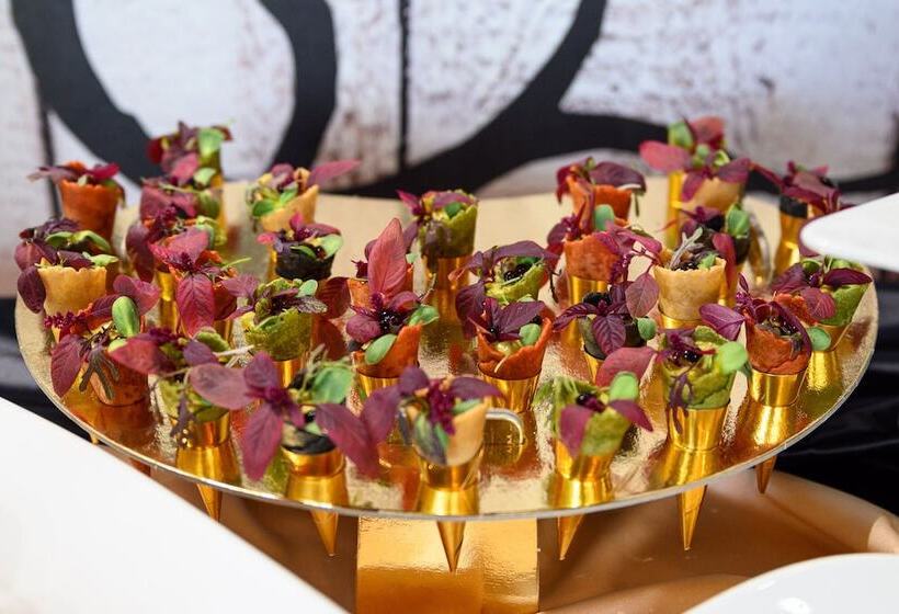 Отель Parizs Garden Apartments