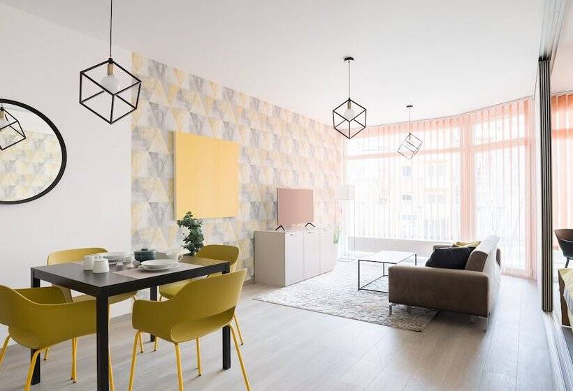 Отель Parizs Garden Apartments