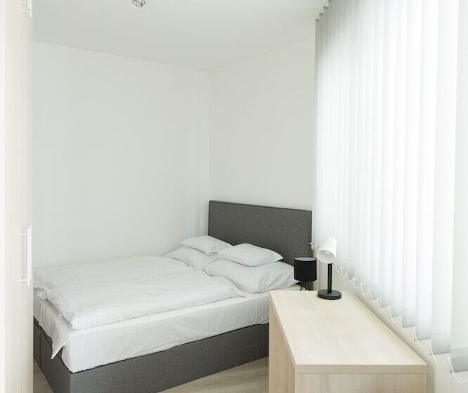 Отель Parizs Garden Apartments