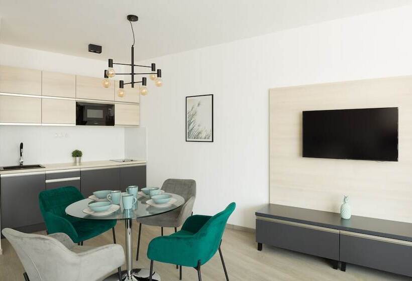 Отель Parizs Garden Apartments