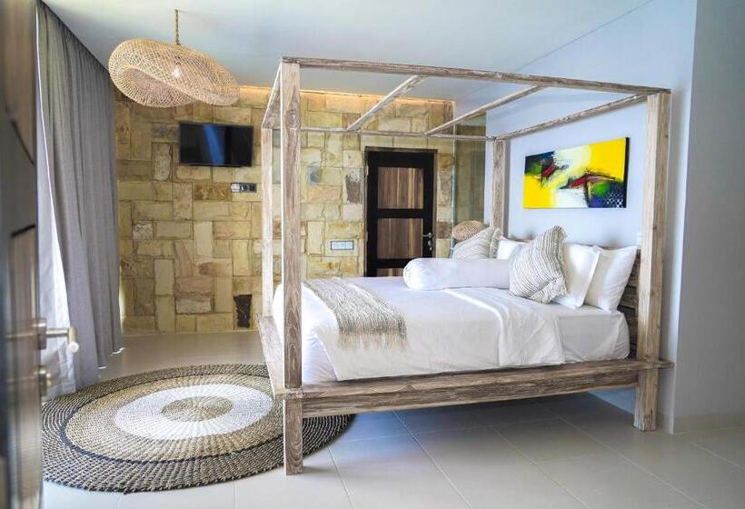 هتل Theodor At Labuan Bajo