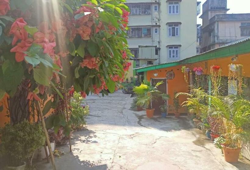 膳宿费 A Family Guest House In Kamakhya