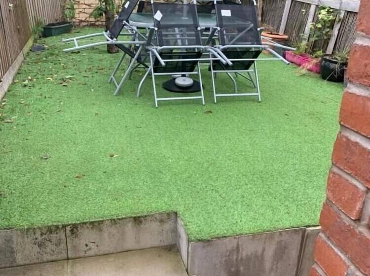 פנסיון Affordable Suites