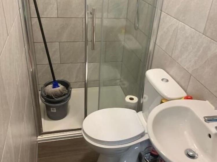 פנסיון Affordable Suites