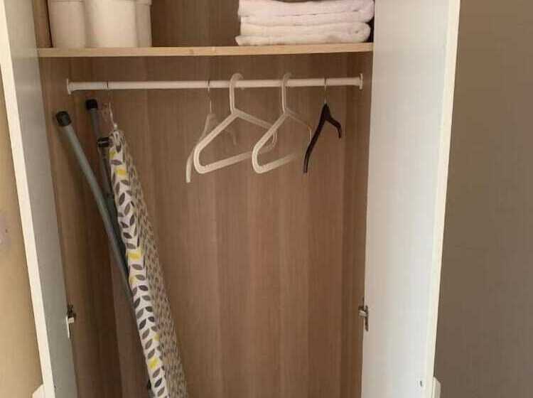 פנסיון Affordable Suites