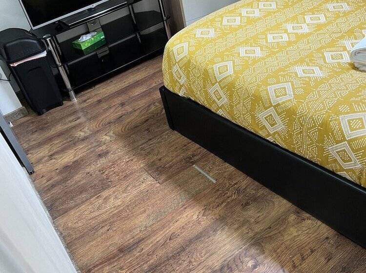 פנסיון Affordable Suites