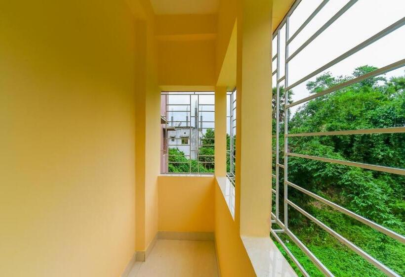 پانسیون Eco Corporate Inn