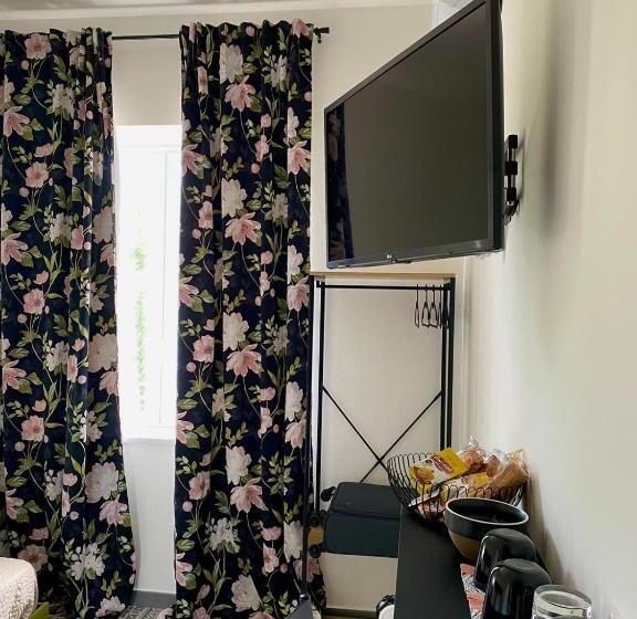 膳宿费 Habitat Luxury Suites