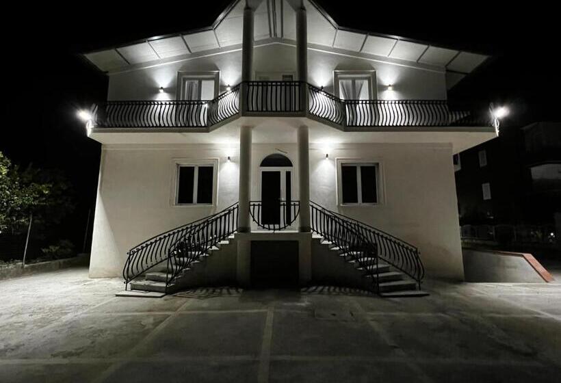 膳宿费 Habitat Luxury Suites