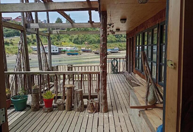 بنسيون Hostal Palafito Waiwen