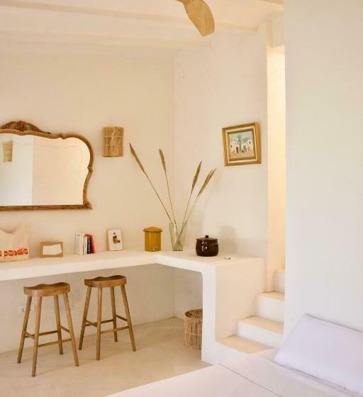 הוסטל La Pandilla Ibiza