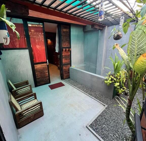 Общежитие La Pinchi  Pinchi S Bed