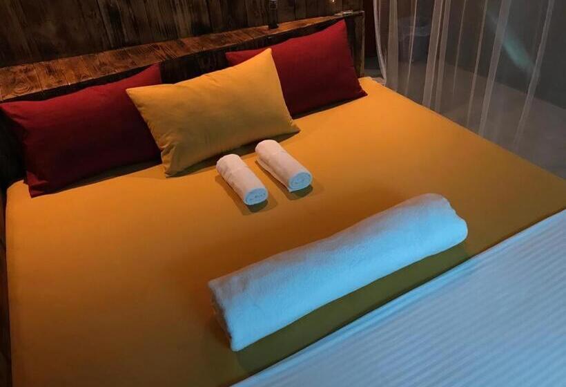 Общежитие La Pinchi  Pinchi S Bed