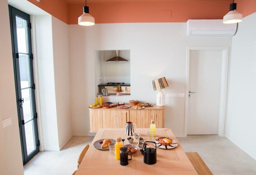 Отель Casa Rosa Villa With Pool In Olhao Centre