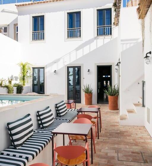 Отель Casa Rosa Villa With Pool In Olhao Centre